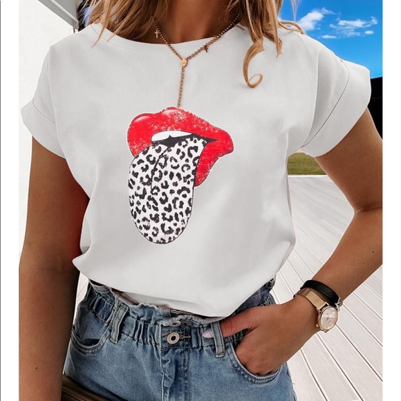 pretty woman in red t-shirt jeans fashion decoration 22316824 Stock